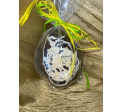 Czekoladowe Jajko Wielkanocna z białą czekoladą, wiórkami kokosa i migdała